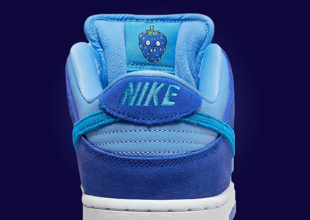 NIKE SB DUNK LOW PRO 'BLUE RASPBERRY'