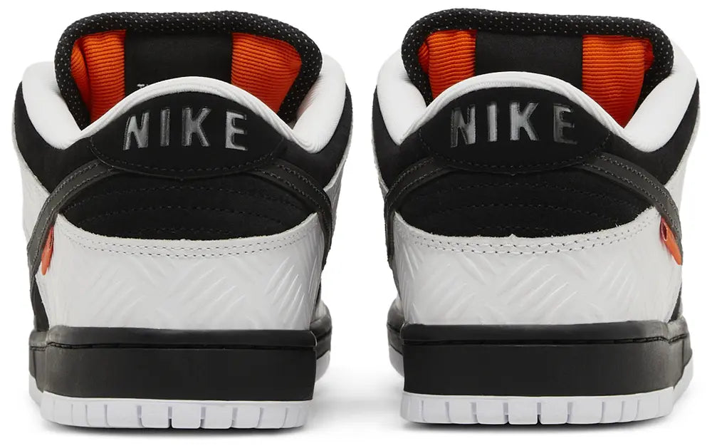 TIGHTBOOTH X NIKE SB DUNK LOW PRO