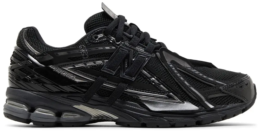 NEW BALANCE 1906A 'SILVER BLACK'