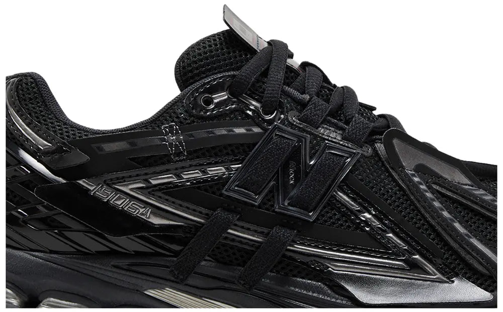 NEW BALANCE 1906A 'SILVER BLACK'
