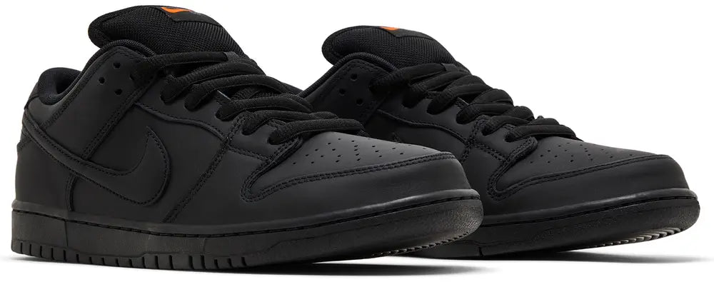 NIKE SB DUNK LOW PRO 'TRIPLE BLACK'