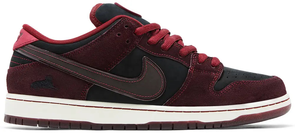 NIKE SB DUNK LOW PRO 'RIOT SKATESHOP'