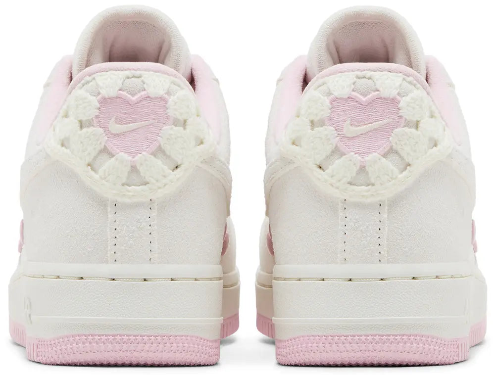 NIKE AIR FORCE 1 LOW 'VALENTINE'S DAY'