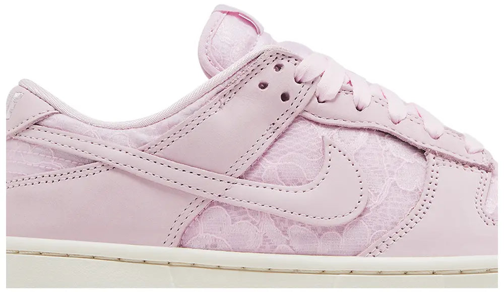 NIKE DUNK LOW 'REGAL PINK'