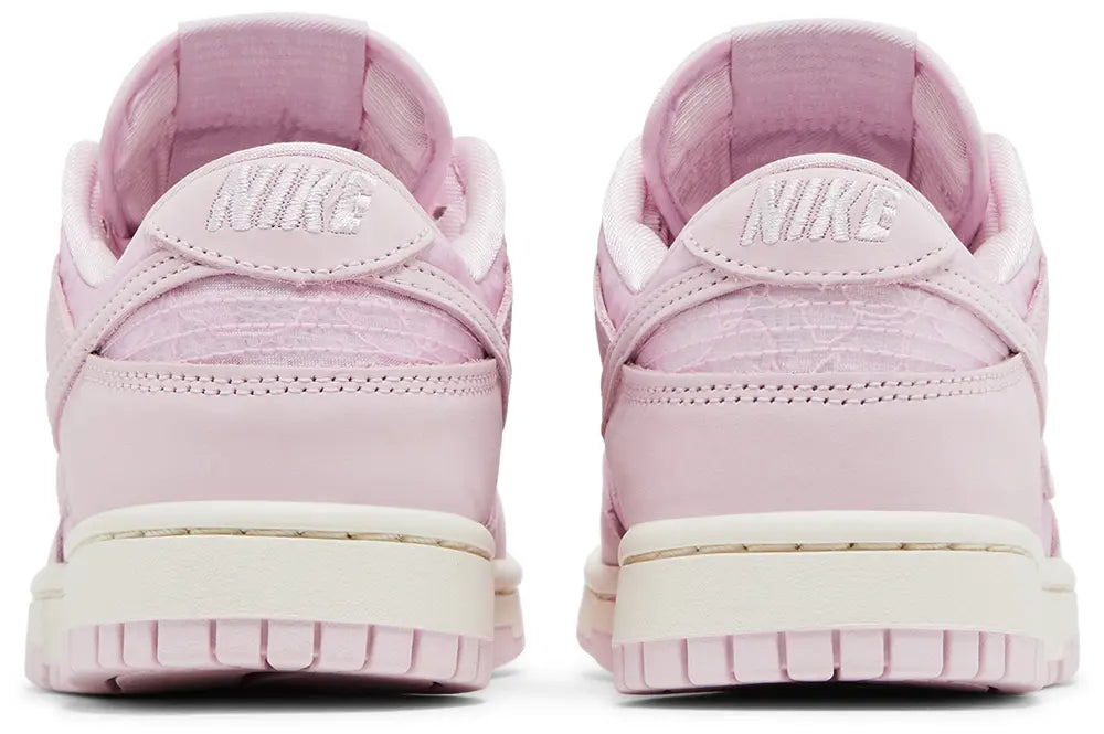 NIKE DUNK LOW 'REGAL PINK'