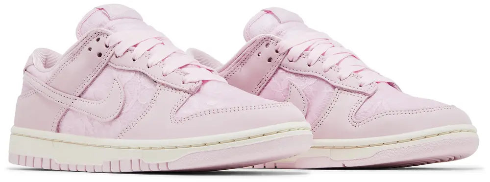 NIKE DUNK LOW 'REGAL PINK'