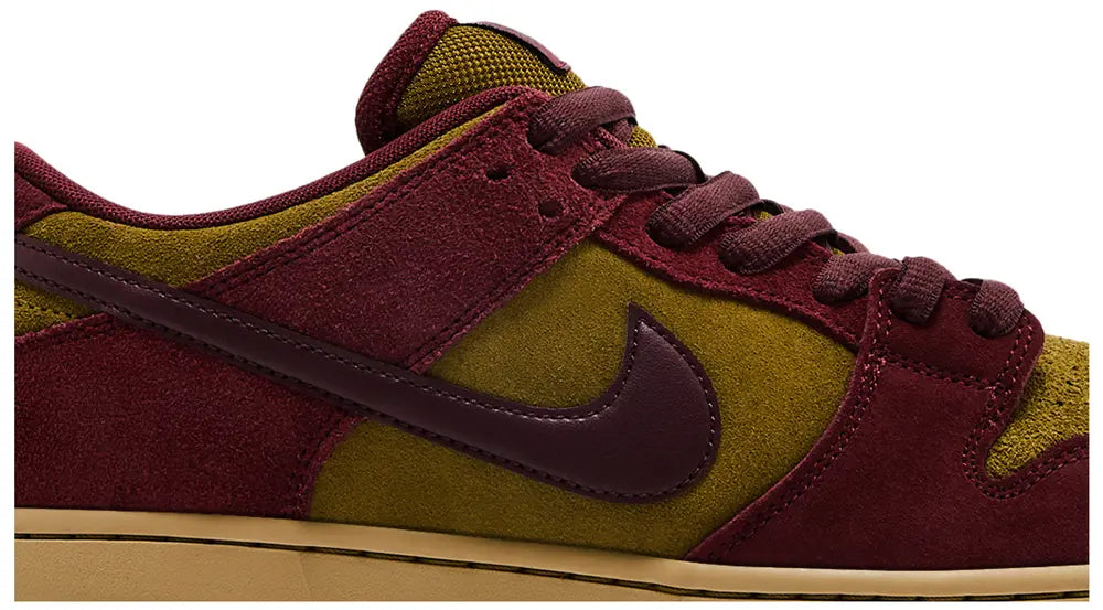 NIKE SB DUNK LOW 'DARK TEAM RED OLIVE'