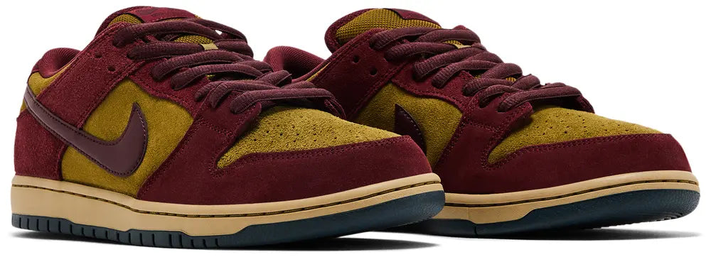 NIKE SB DUNK LOW 'DARK TEAM RED OLIVE'