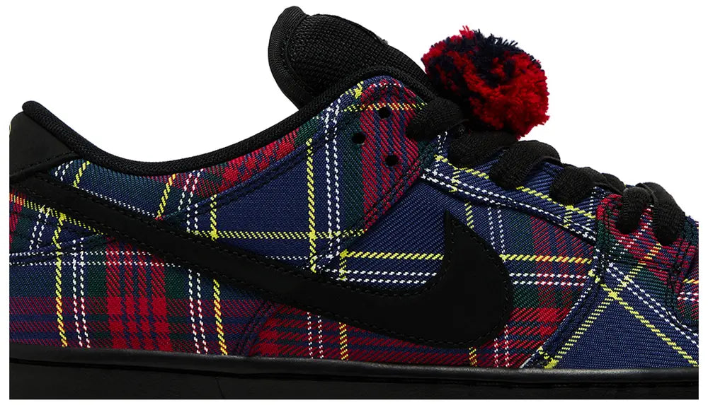 NIKE SB DUNK LOW 'NARDWUAR'