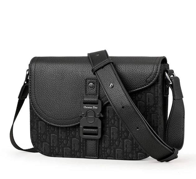 DIOR SADDLE MESSENGER