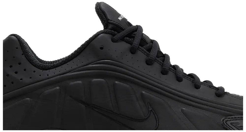 NIKE SHOX R4 'BLACK'