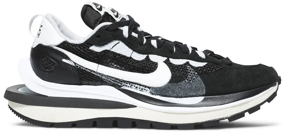 SACAI X NIKE VAPORWAFFLE 'BLACK WHITE'