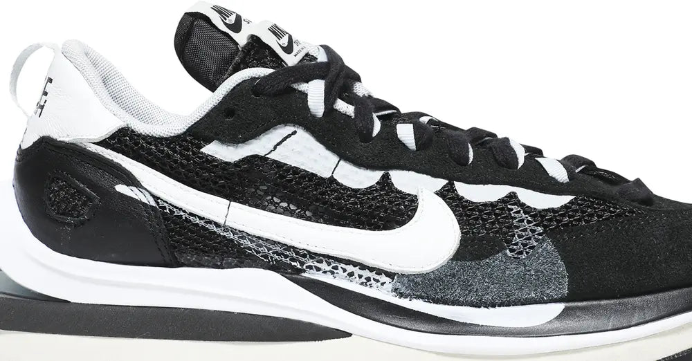 SACAI X NIKE VAPORWAFFLE 'BLACK WHITE'