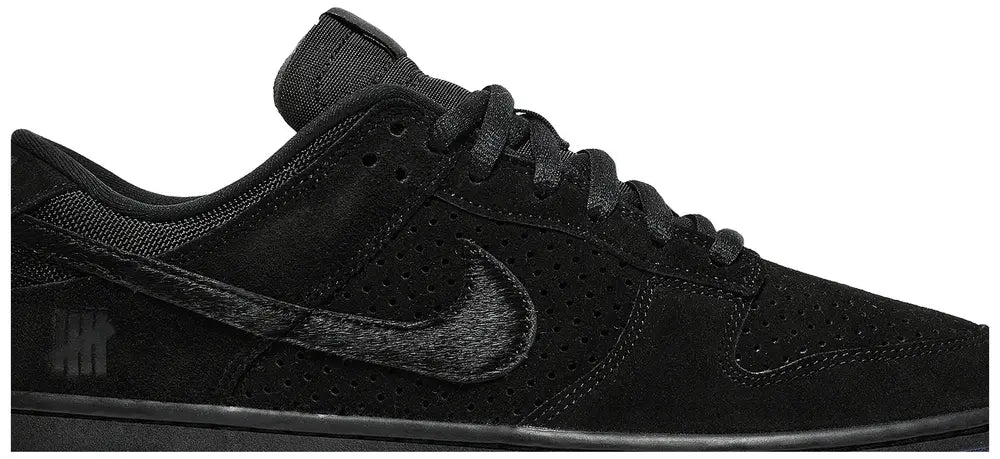 NIKE SB DUNK LOW PRO 'UNDEFEATED'