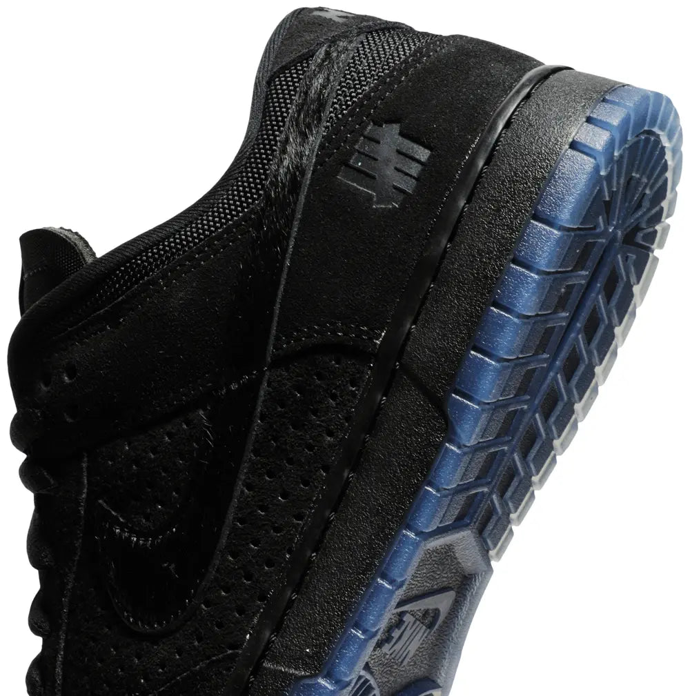 NIKE SB DUNK LOW PRO 'UNDEFEATED'