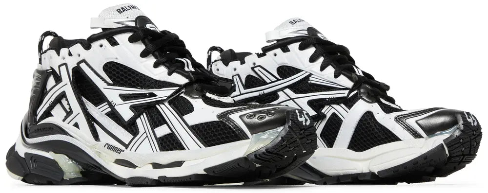 BALENCIAGA RUNNER SNEAKER 'BLACK WHITE'